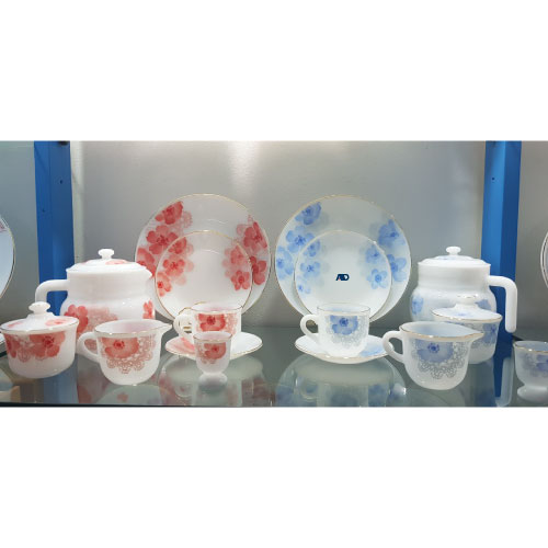 Bộ Bàn Ăn Thủy Tinh 11