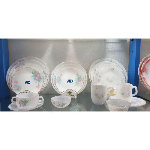 Bộ Bàn Ăn Thủy Tinh 13