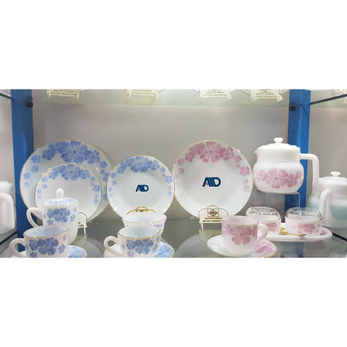 Bộ Bàn Ăn Thủy Tinh 14