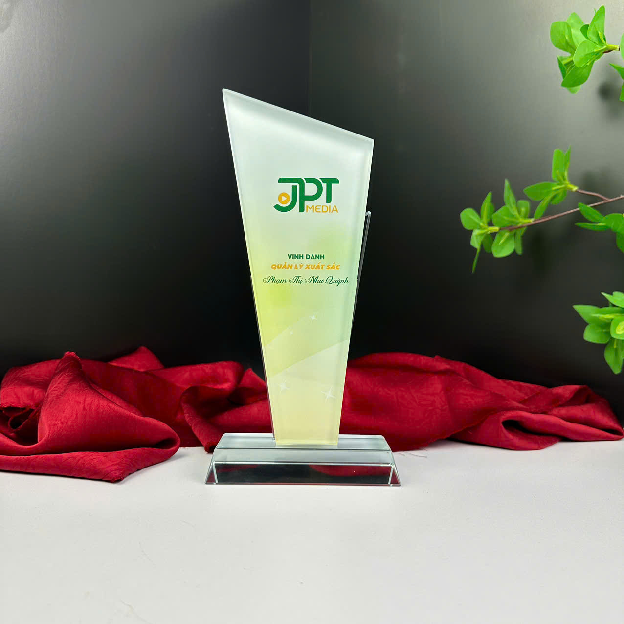 Kỷ Niệm Chương 44